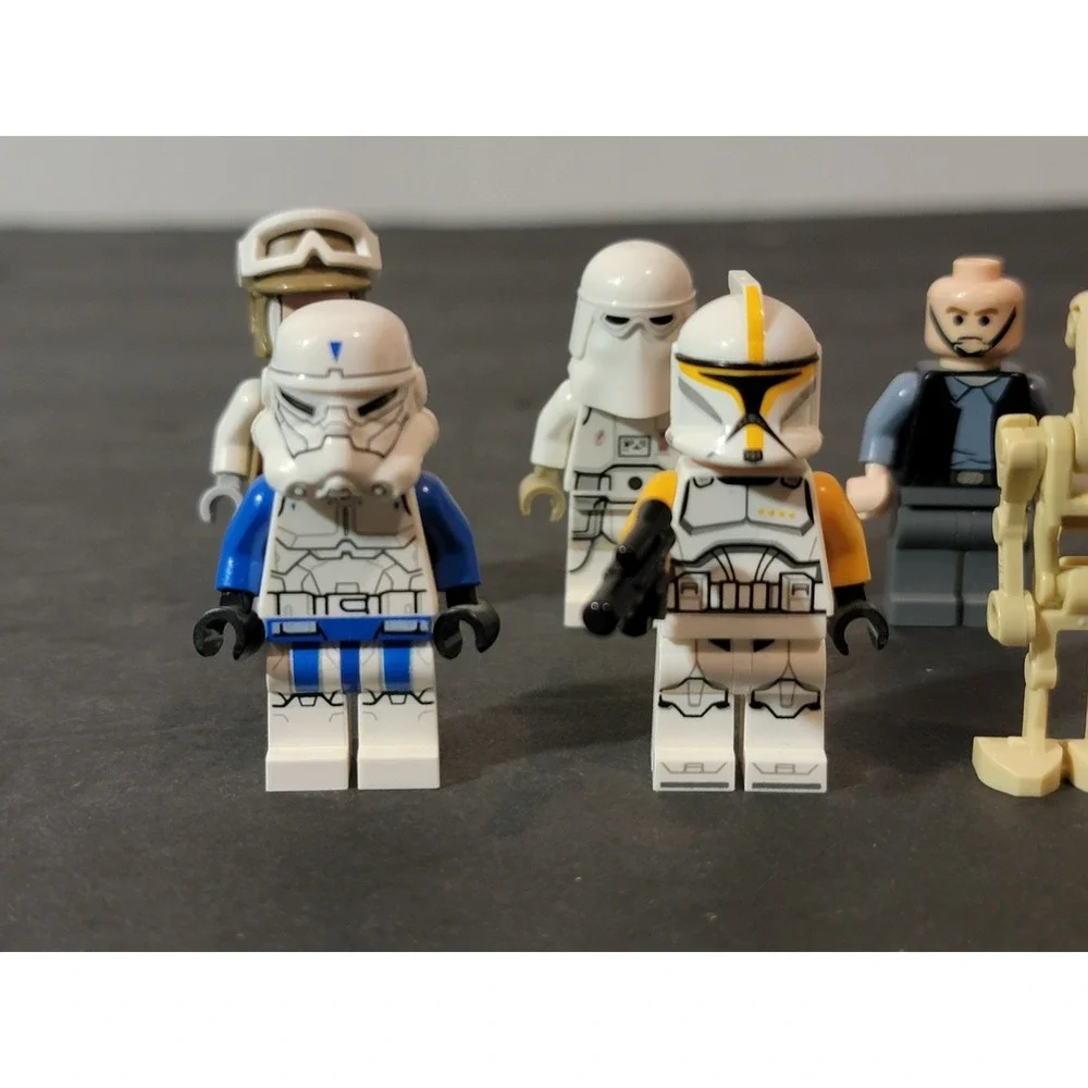 Star Wars Minifigure Lot (8) SW0503, SW1146, SW1179, SW1143 SW0187, SF Commander